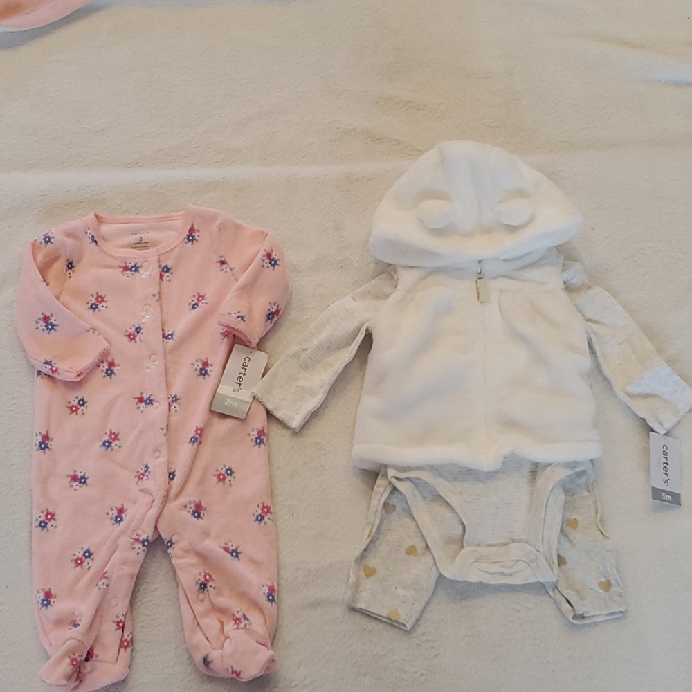 New baby/infant clothes